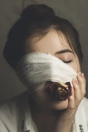girl-bandage-her-head-flower-her-mouth-bandaged-face-girl-girl-bandage-her-head-flower-179826...webp girl-bandage-her-head-flower-her-mouth-bandaged-face-girl-girl-bandage-her-head-flower-179826...webp